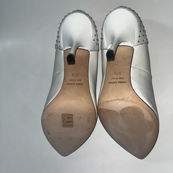 Barney’s New York White Leather Pumps, size 37.5 - Picture 6 of 6